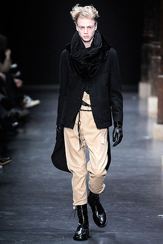 Ann Demeulemeester / - 2010-2011